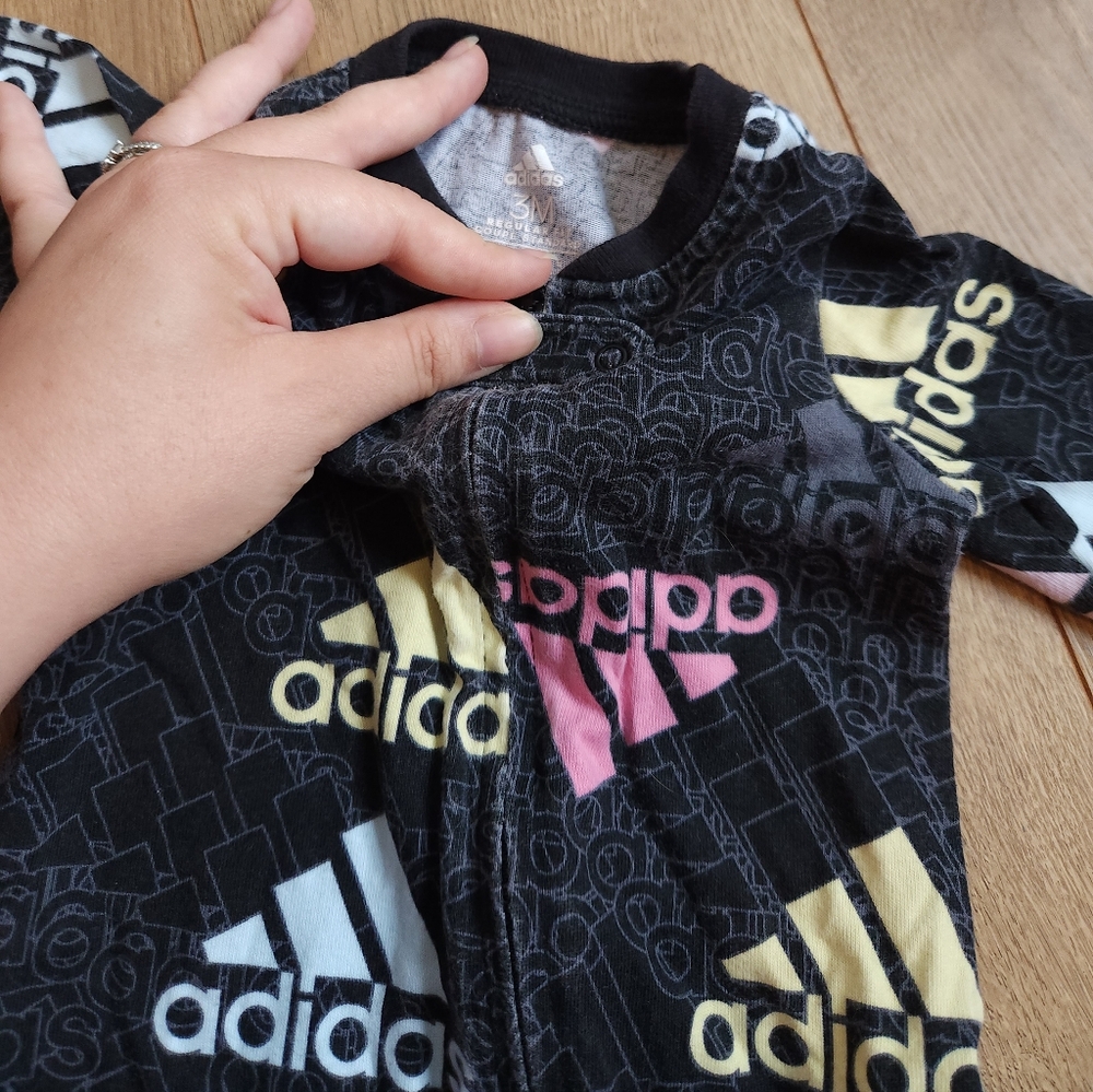 3m Girls Adidas Footie Pajamas - Picture 3 of 3